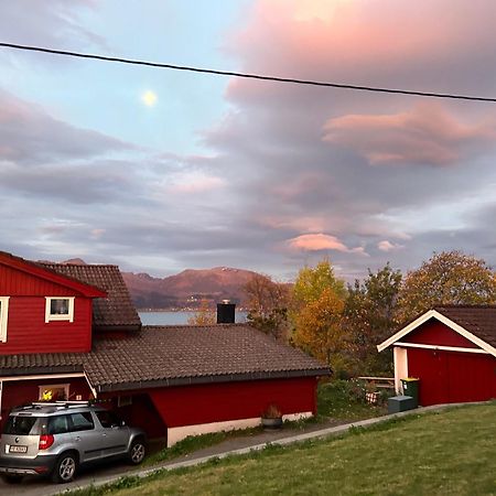 Line Pa Hauane1 Bed & Breakfast Volda ภายนอก รูปภาพ