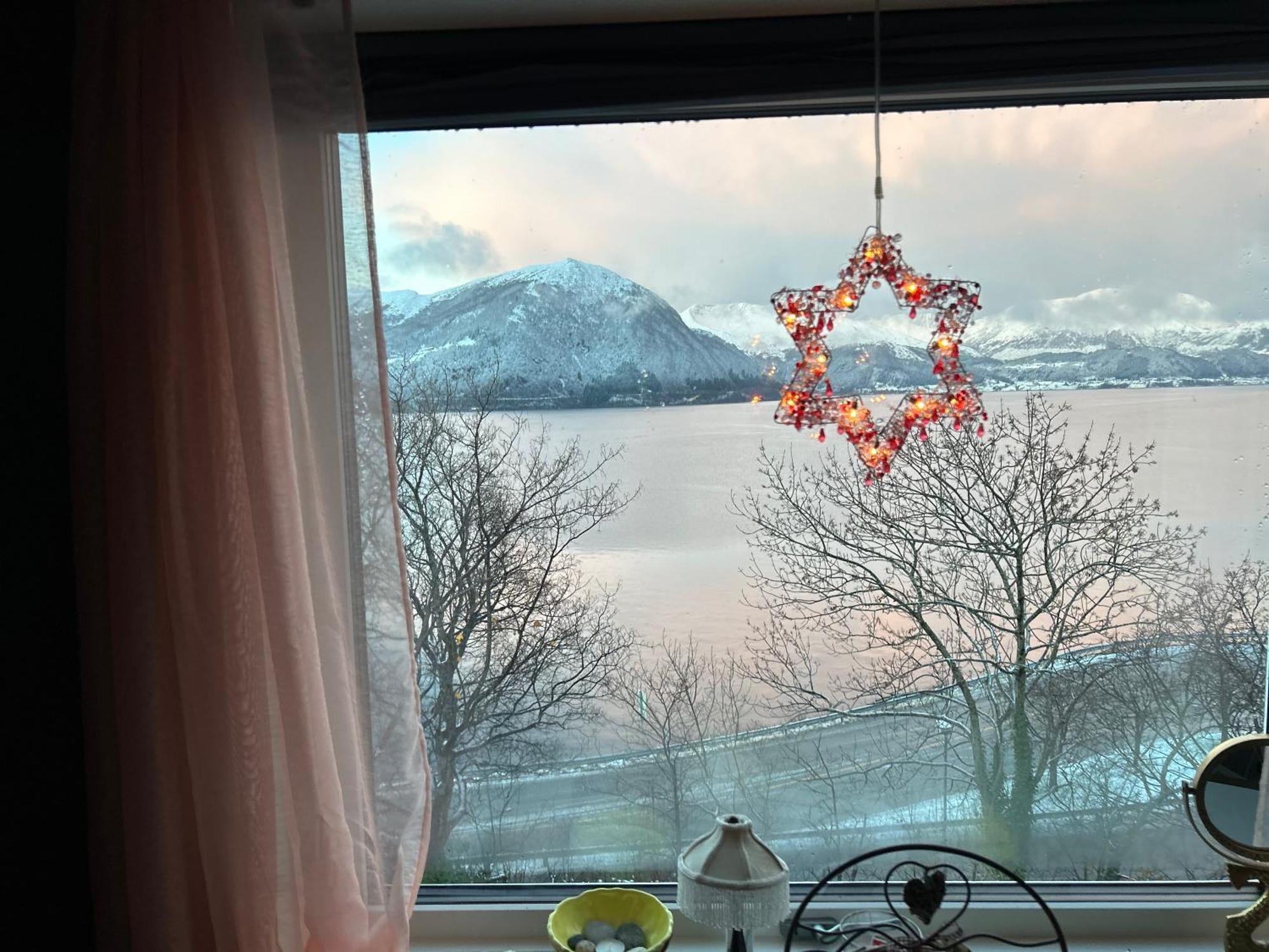 Line Pa Hauane1 Bed & Breakfast Volda ภายนอก รูปภาพ